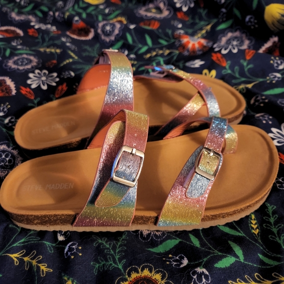 Steve Madden Other - New, never worn Girls Steve Madden sandals